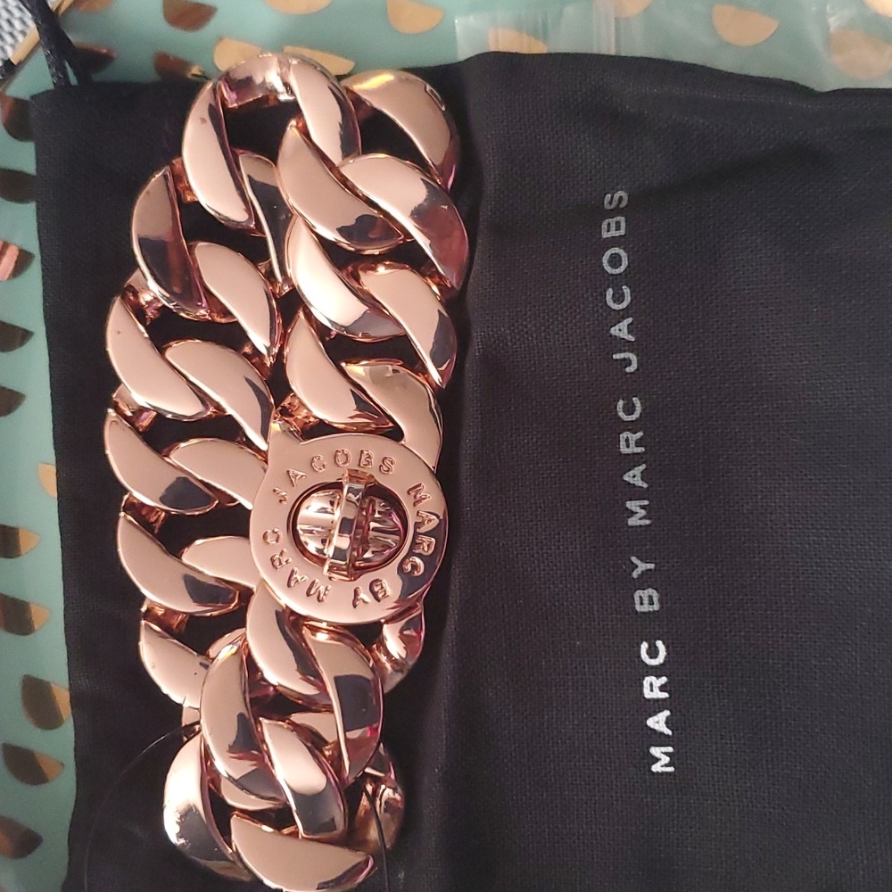 Cuban Link Bracelet - Picture 2 of 3